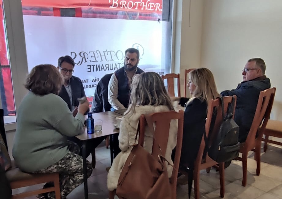 Reunión PP Alboraya y AAVV PortSaplaya